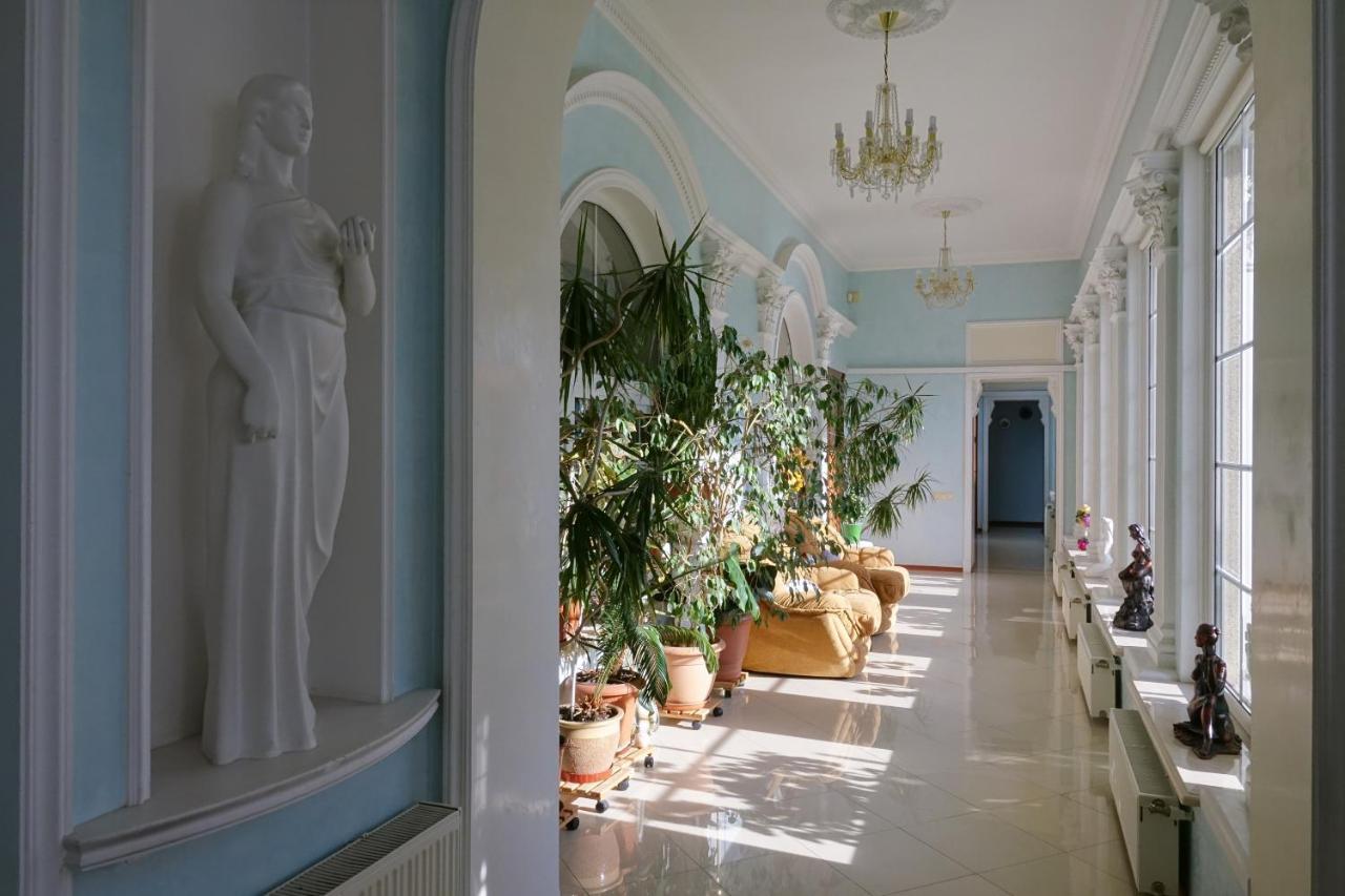 White House Apartments Odesa Exterior photo
