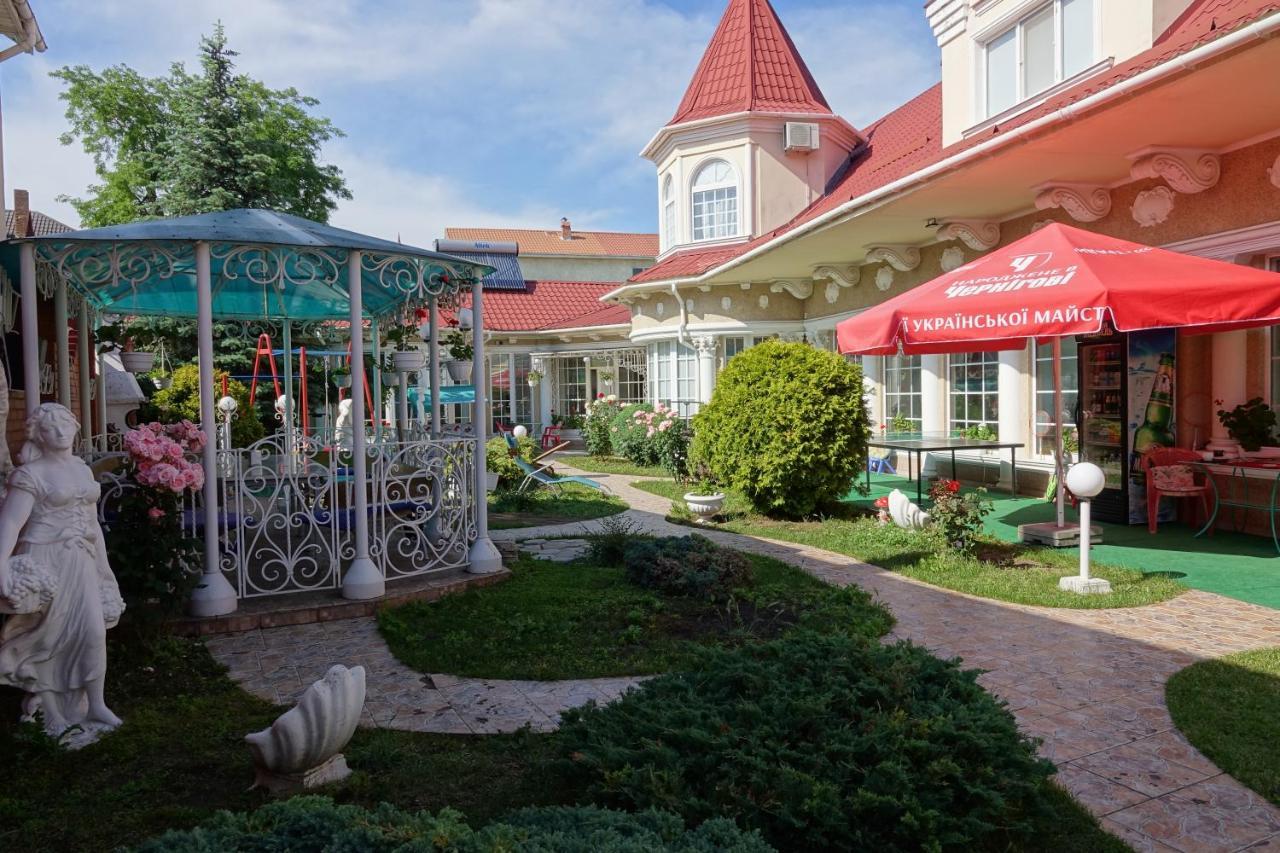 White House Apartments Odesa Exterior photo