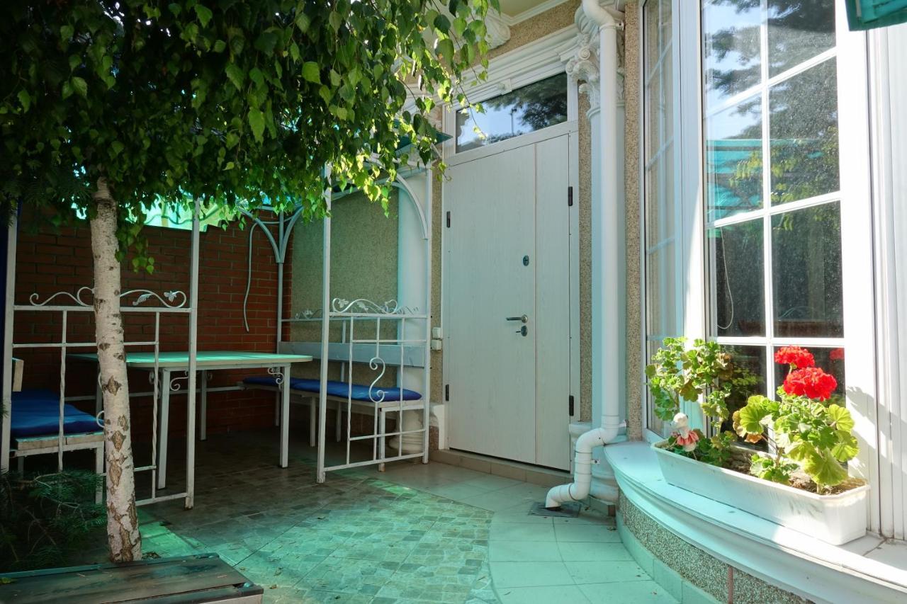 White House Apartments Odesa Exterior photo